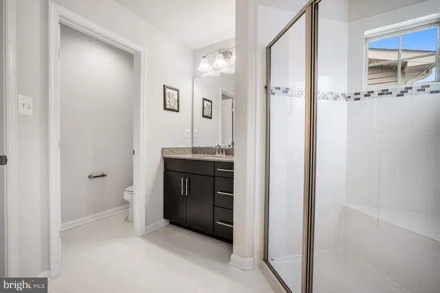 a view of walk in closet