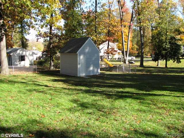 2309 Coxendale Road Chester, VA 23831 - Photo 7 of 12