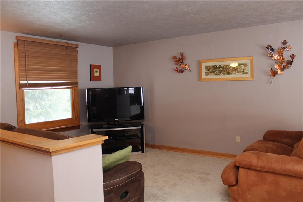 301 Partridge Run Road Gibsonia, PA 15044 - Photo 11 of 25 Living Room