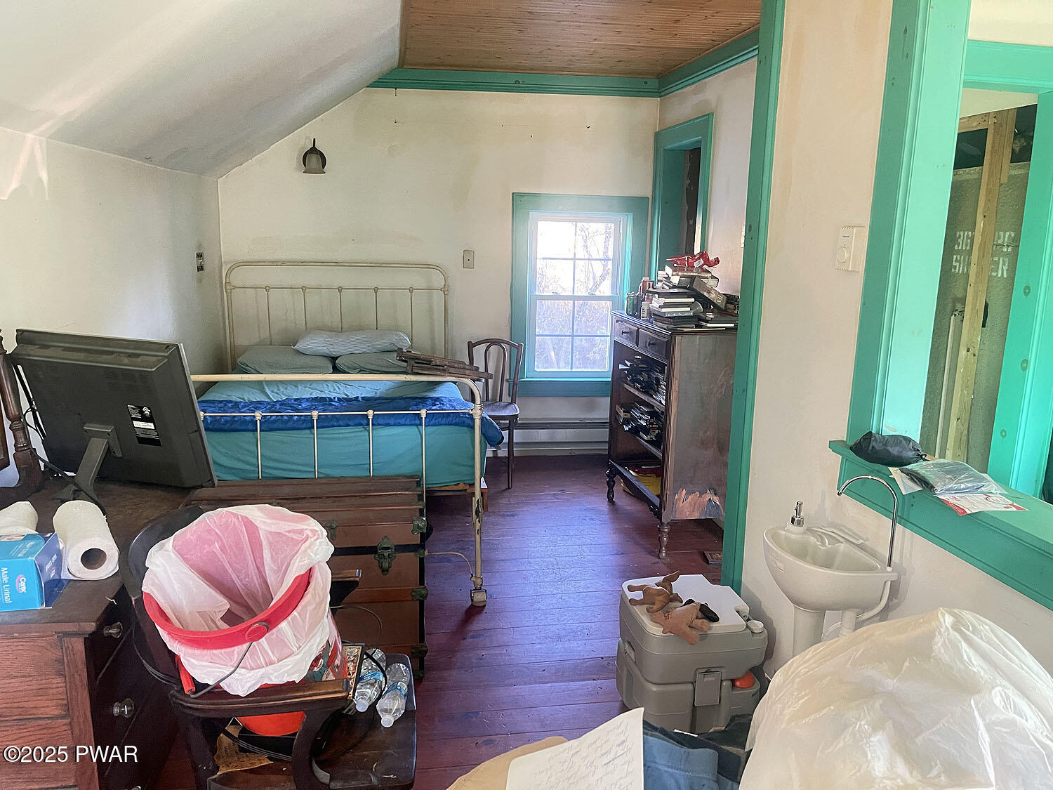 21 Factory Road Equinunk, PA 18417 - Photo 8 of 15