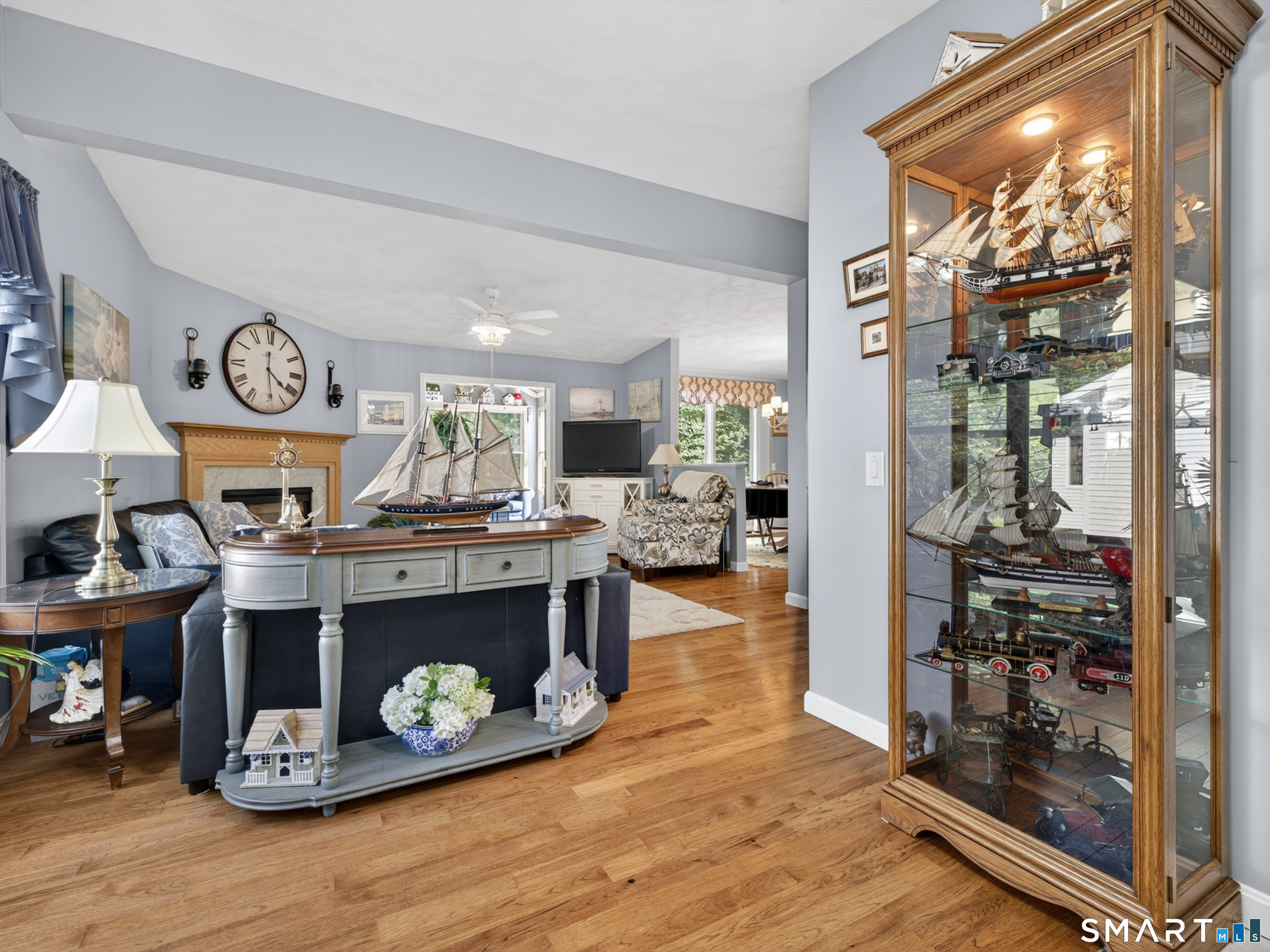 32 Indian Hill Road Montville, CT 06382 - Photo 6 of 39
