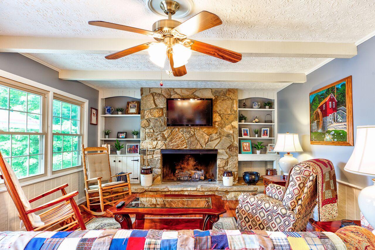 307 Lakeview Road Caryville, TN 37714 - Photo 3 of 40 307 Lakeview Rd-25_preview