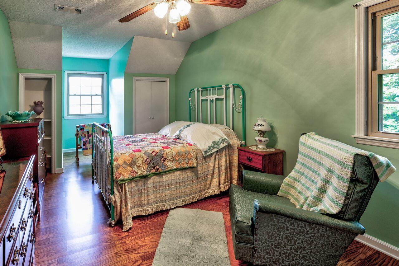 307 Lakeview Road Caryville, TN 37714 - Photo 4 of 40 307 Lakeview Rd-35_preview