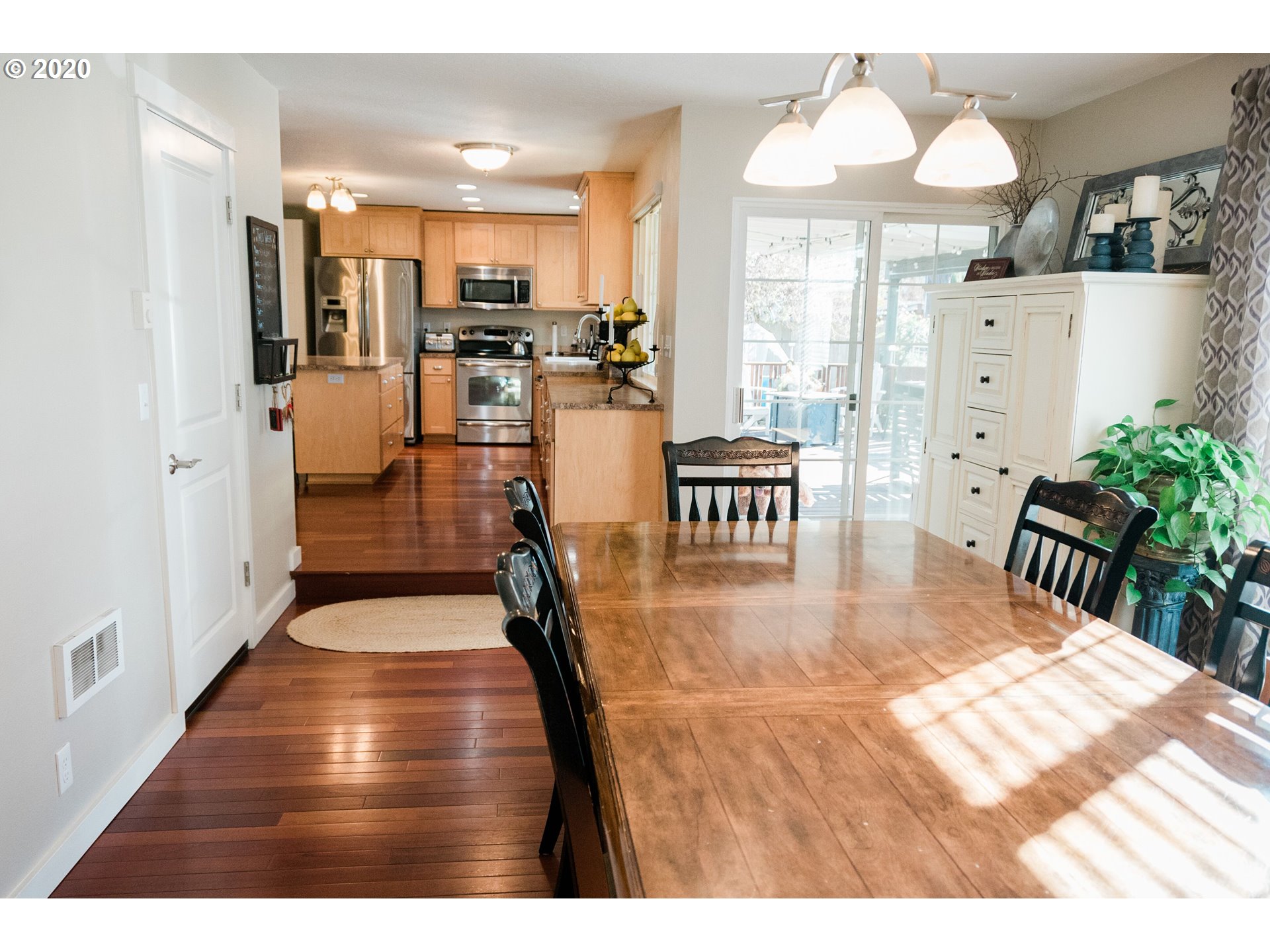 634 71st Street Springfield, OR 97478 - Photo 11 of 32