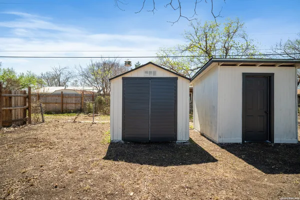 a house view with a outdoor space