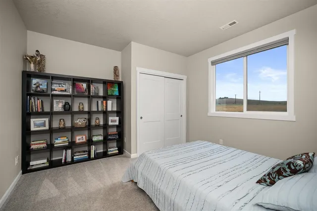 $699,900 | 16511 West Rolling Hills Lane, Cheney, WA 99004