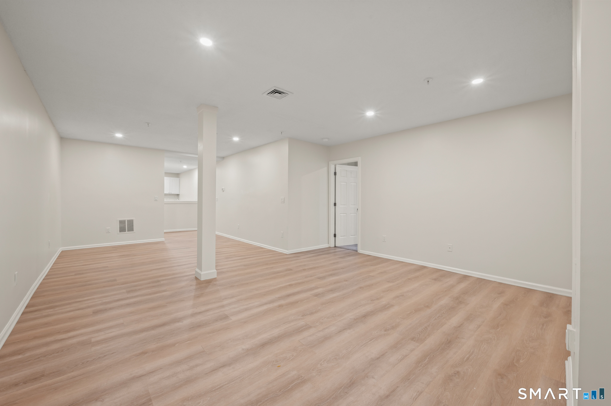 682 Main Street, Unit 2F Middletown, CT 06457 - Photo 19 of 25 Gallery Image 19