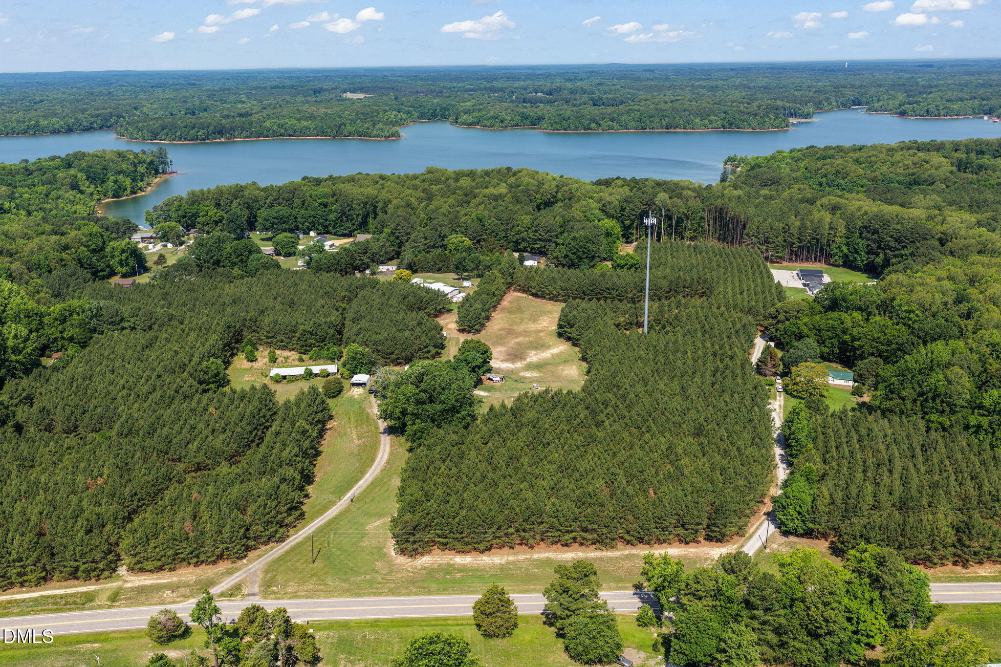 5225 Satterwhite Point Road Henderson, NC 27537 - Photo 4 of 35