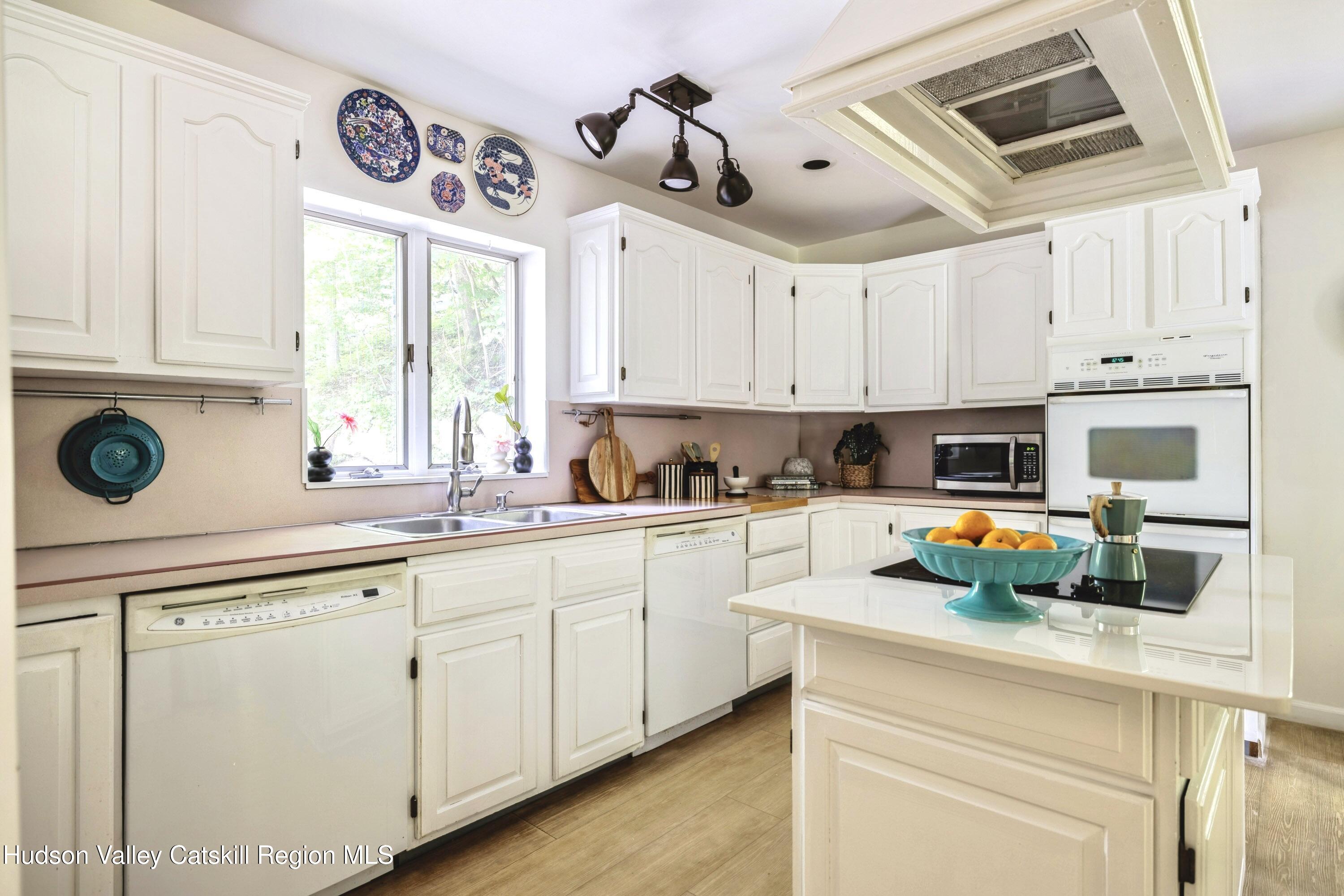 483 Mountain Road High Falls, NY 12440 - Photo 12 of 57 16