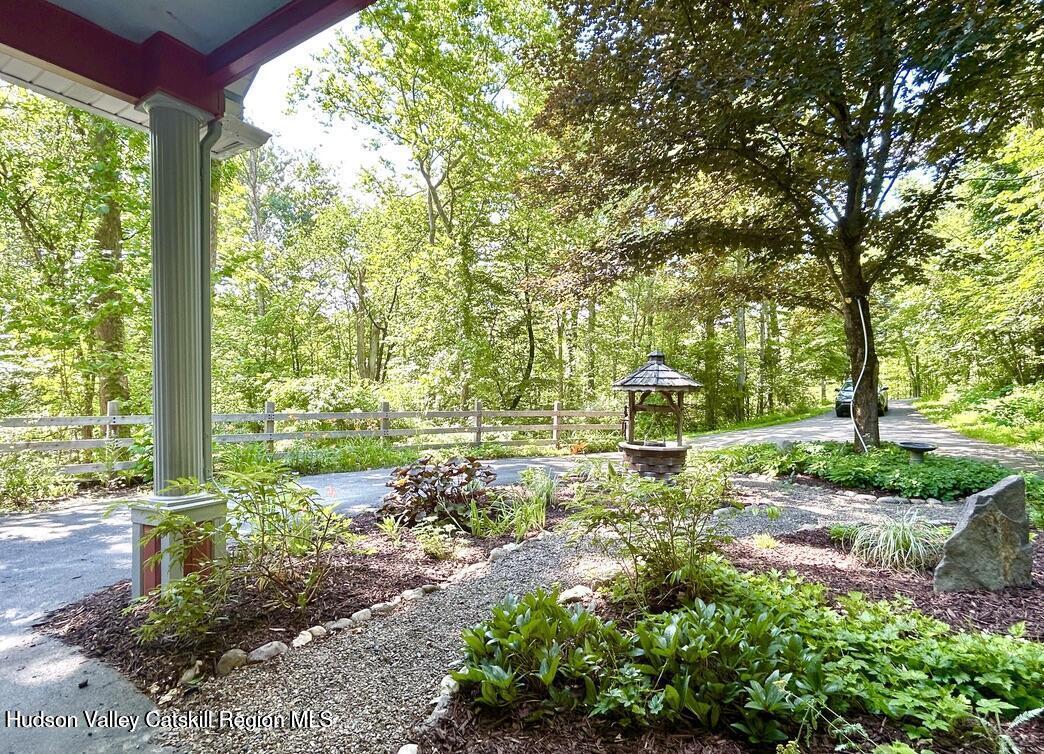 483 Mountain Road High Falls, NY 12440 - Photo 3 of 57 photo_online_004