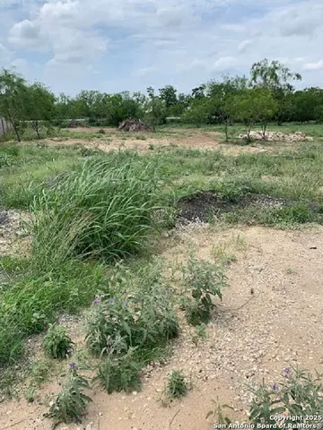 $84,900 | 754 Cr 6843, Lytle, TX 78052
