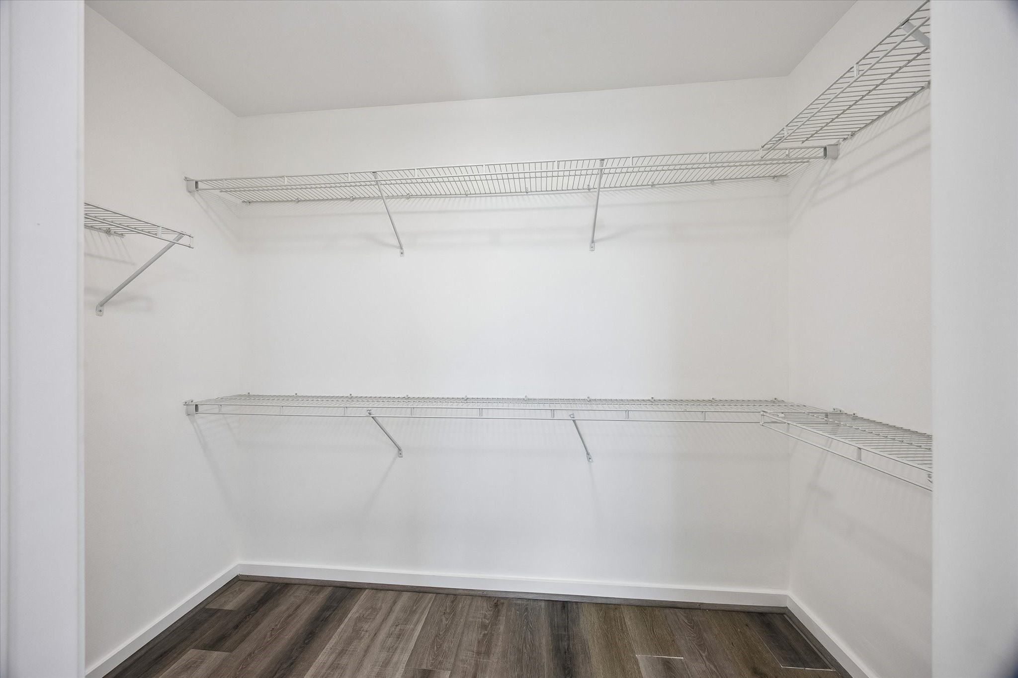 5925 Almeda Road, Unit 11615 Houston, TX 77004 - Photo 22 of 23 Large bedroom closet