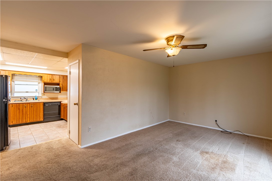 1916 South Lynnwood Drive Decatur, IL 62521 - Photo 3 of 20 Gallery Image 3