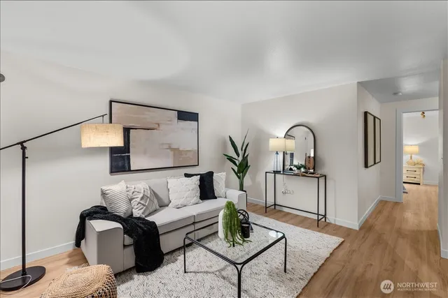 $319,000 | 14206 Northeast 181st Place, Unit L102, Woodinville, WA 98072