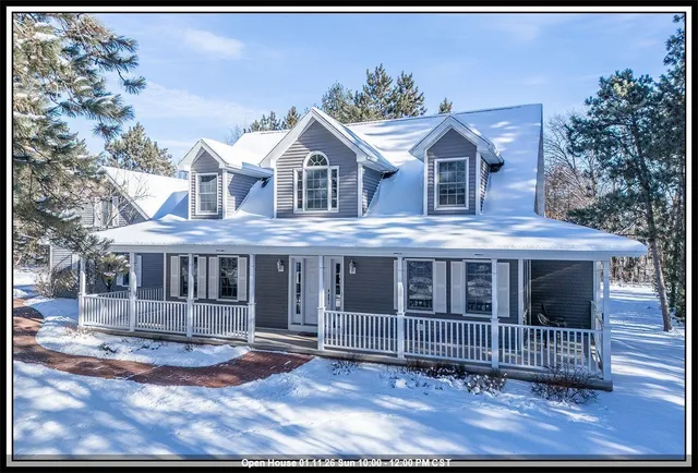 $559,900 | N3443 Oakwood Pass, New London, WI 54961