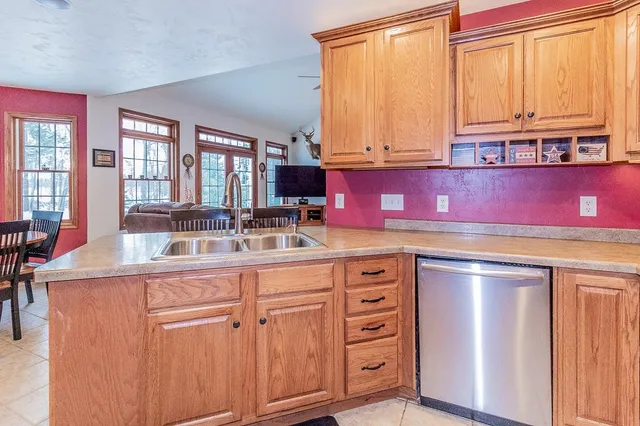 $559,900 | N3443 Oakwood Pass, New London, WI 54961