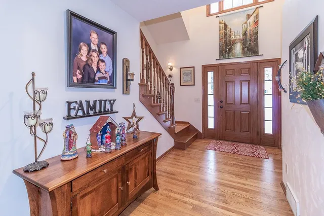 $559,900 | N3443 Oakwood Pass, New London, WI 54961