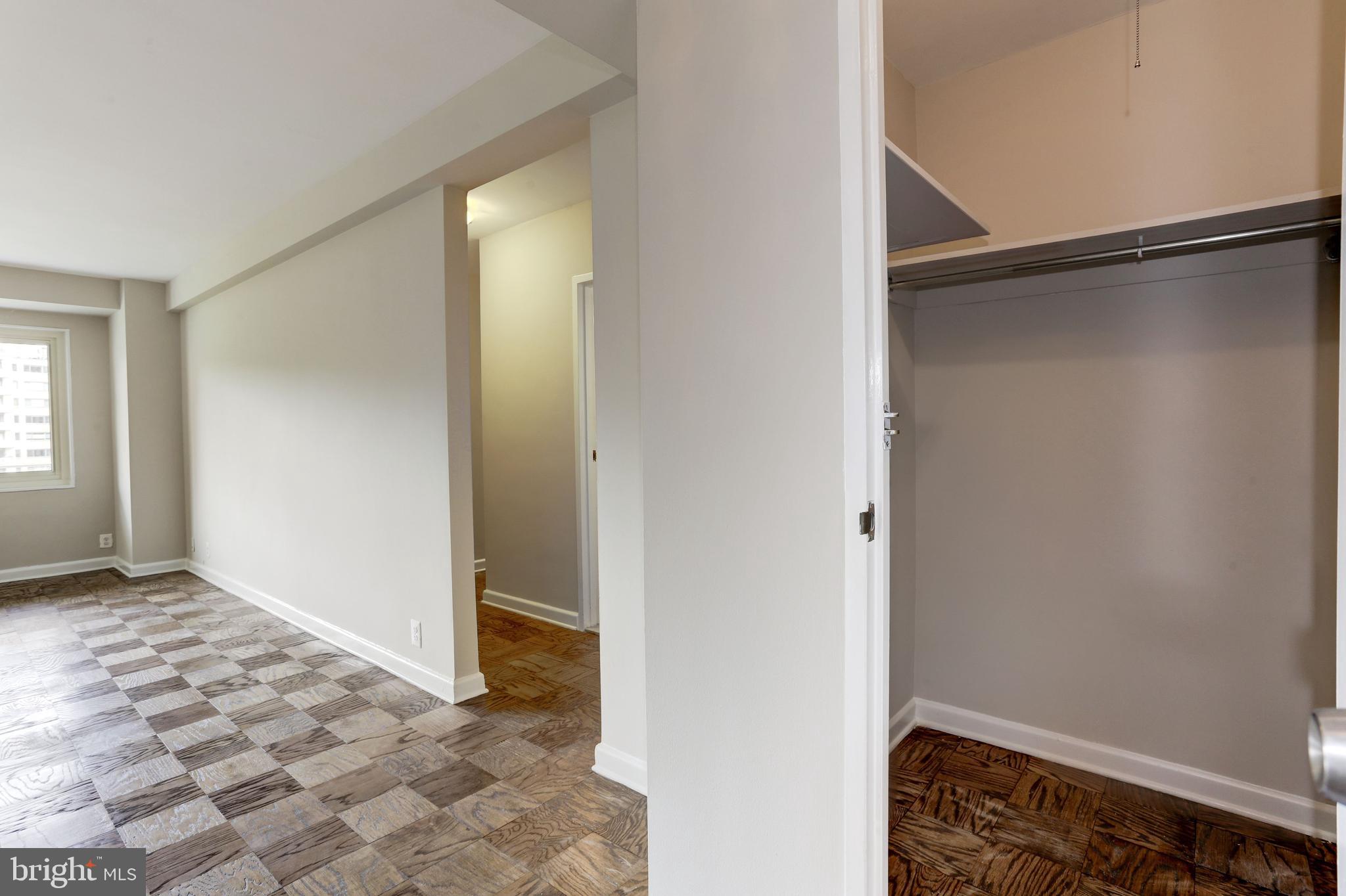 4201 Cathedral Avenue Northwest, Unit 916W Washington, DC 20016 - Photo 13 of 27