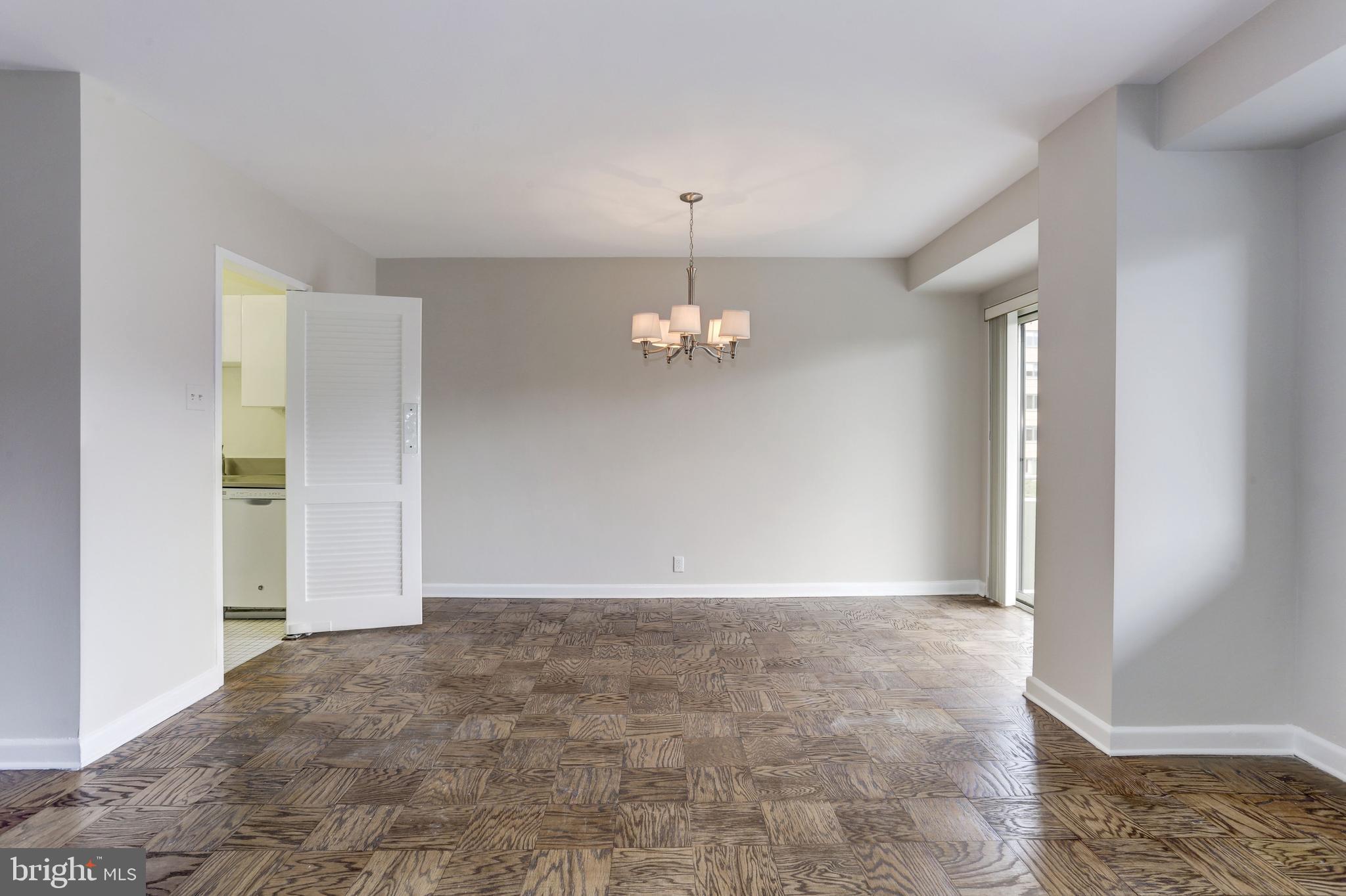 4201 Cathedral Avenue Northwest, Unit 916W Washington, DC 20016 - Photo 4 of 27