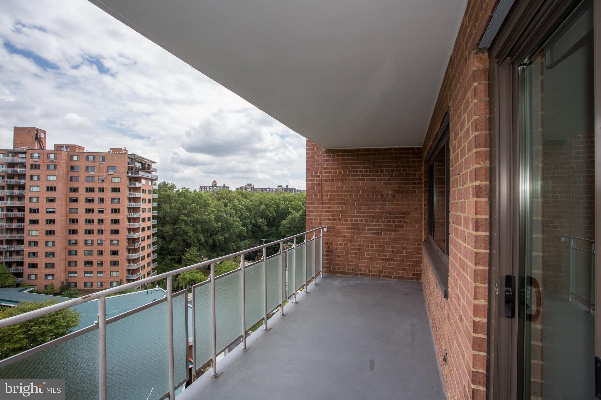 4201 Cathedral Avenue Northwest, Unit 916W Washington, DC 20016 - Photo 8 of 27