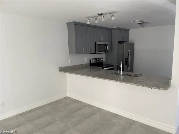 $1,600 | 1114 Capetown Avenue, Unit B, Lehigh Acres, FL 33974