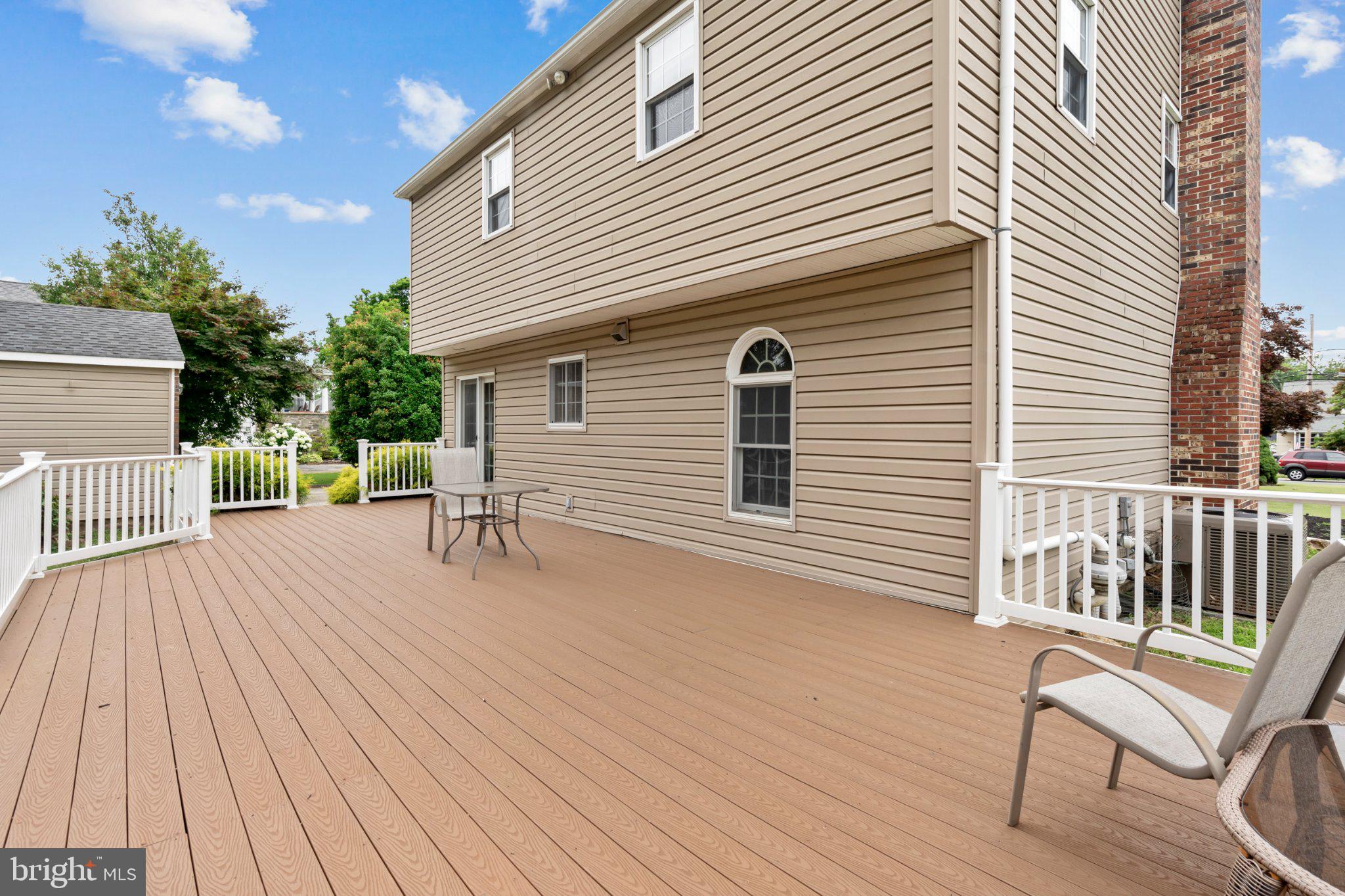 1016 Green Lane Secane, PA 19018 - Photo 36 of 39