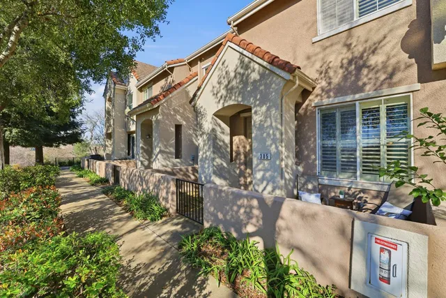 $474,999 | 305 Esplanade Circle, Unit 305, Folsom, CA 95630