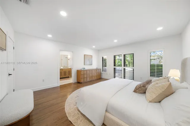 $1,495,000 | 1970 Southwest 32nd Place, Miami, FL 33145