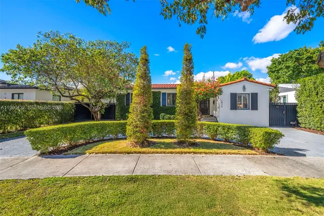 $1,495,000 | 1970 Southwest 32nd Place, Miami, FL 33145