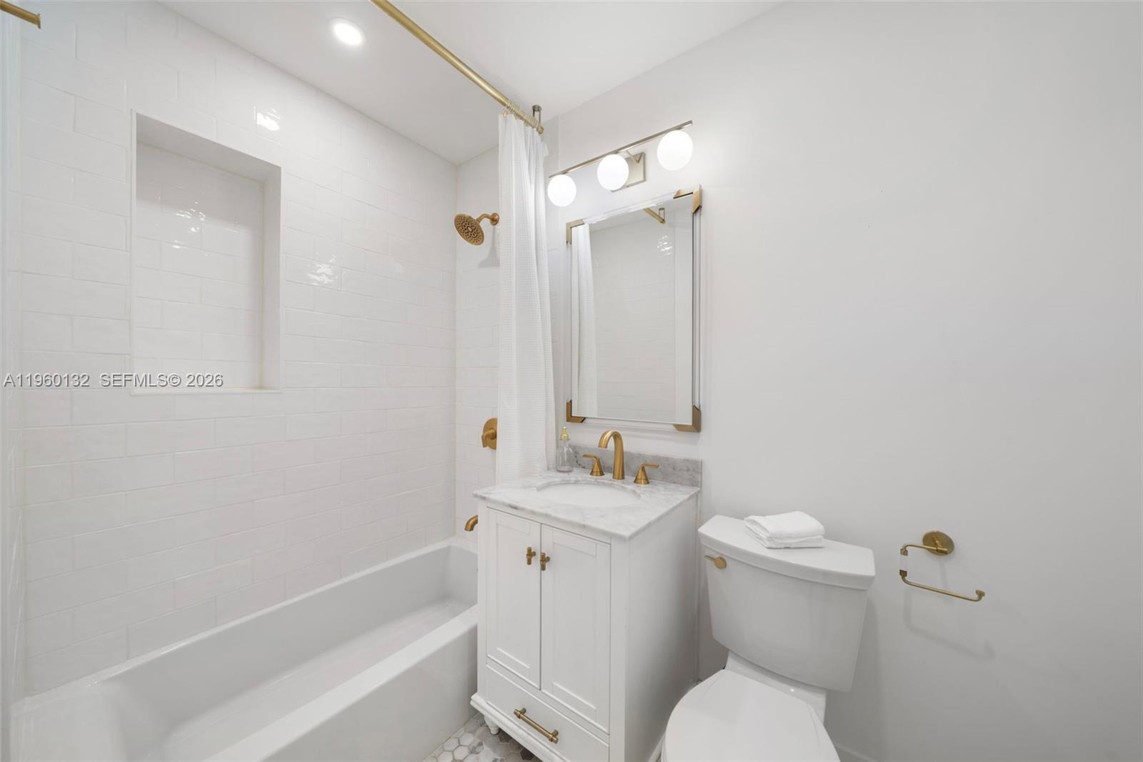 1970 Southwest 32nd Place Miami, FL 33145 - Photo 25 of 42