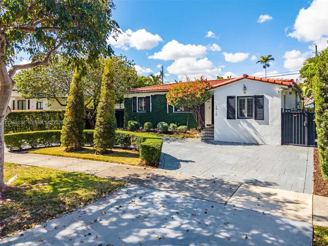 $1,495,000 | 1970 Southwest 32nd Place, Miami, FL 33145