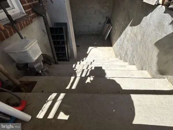 $1,900 | 7131 Gormel Drive, Springfield, VA 22150