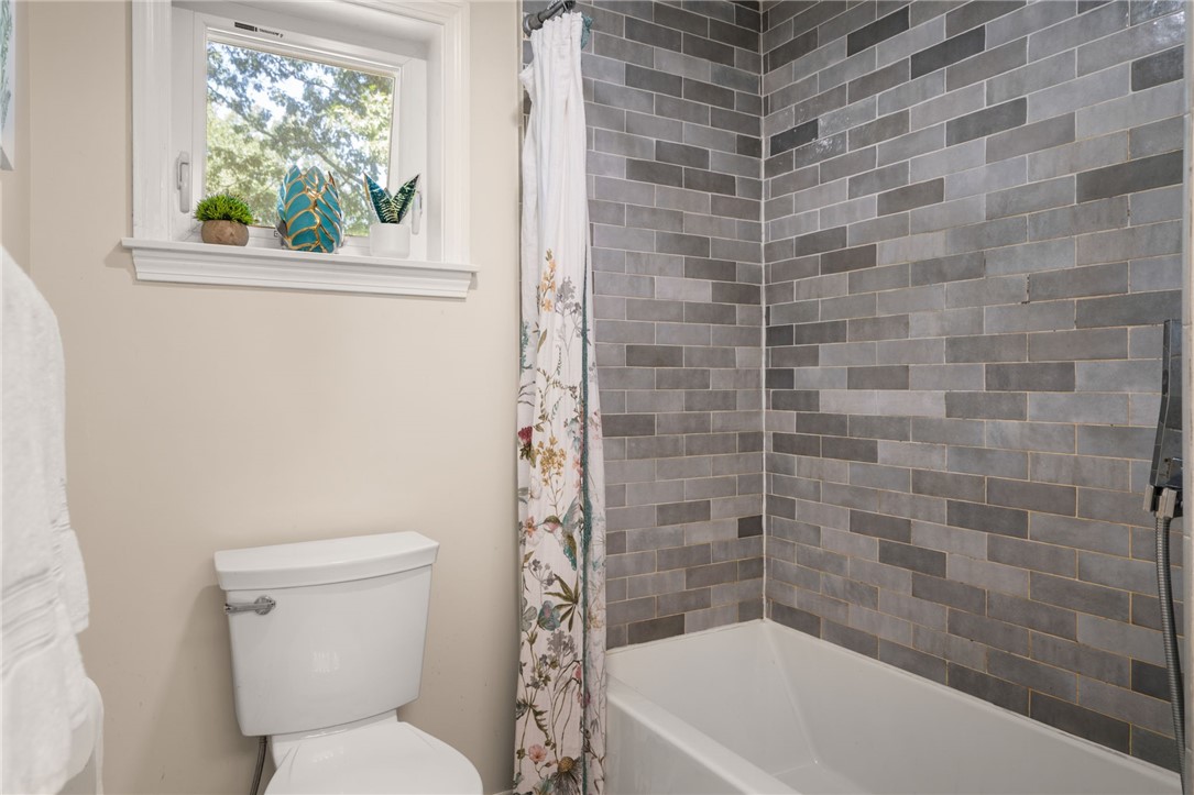 180 Leigh Road Cumberland, RI 02864 - Photo 24 of 33