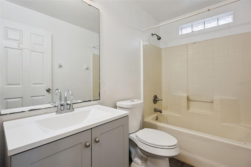 1623 Ridge Pointe Drive Orlando, FL 32808 - Photo 13 of 15