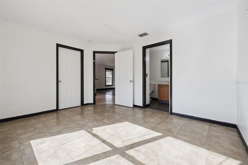 1623 Ridge Pointe Drive Orlando, FL 32808 - Photo 8 of 15