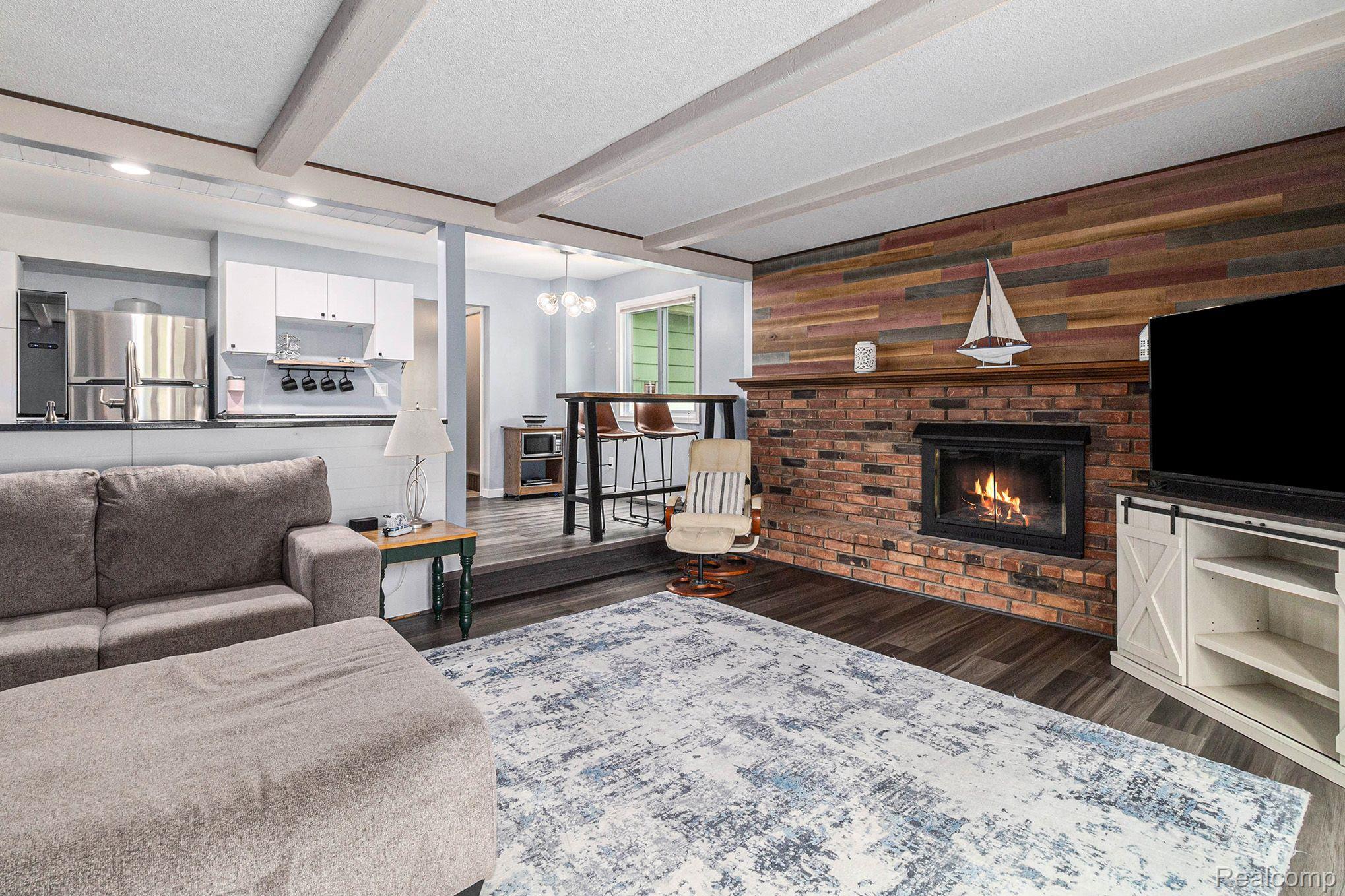 10300 Carmer Road Fenton, MI 48430 - Photo 13 of 32 Gallery Image 13