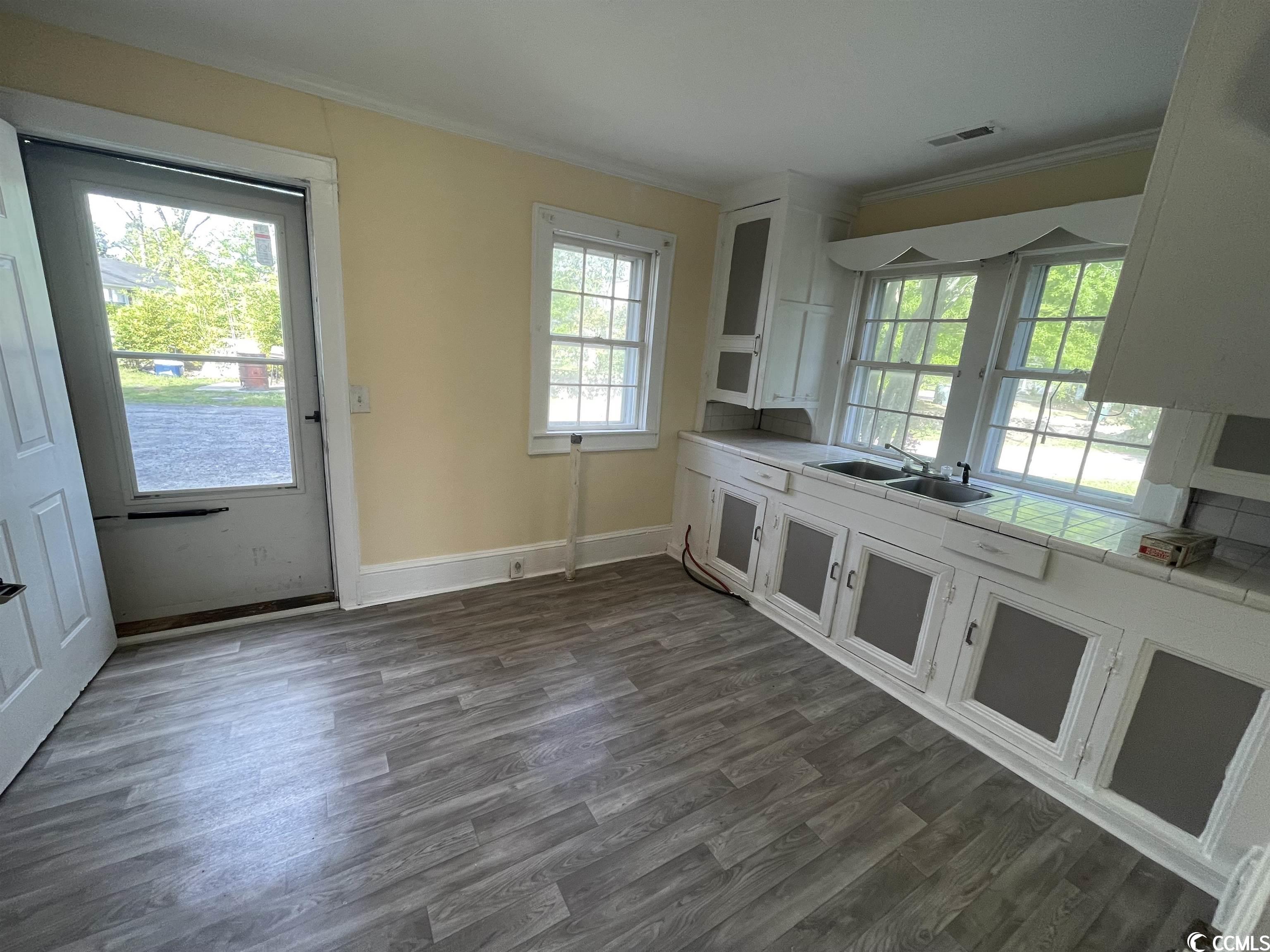 114 North Matthews Road Lake City, SC 29560 - Photo 12 of 26 Gallery Image 12