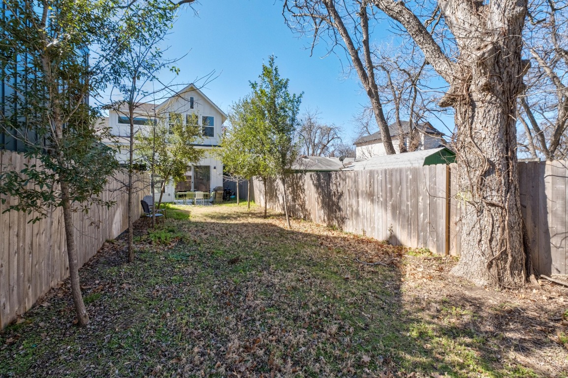 3302 Thompson Street, Unit 1 Austin, TX 78702 - Photo 30 of 32