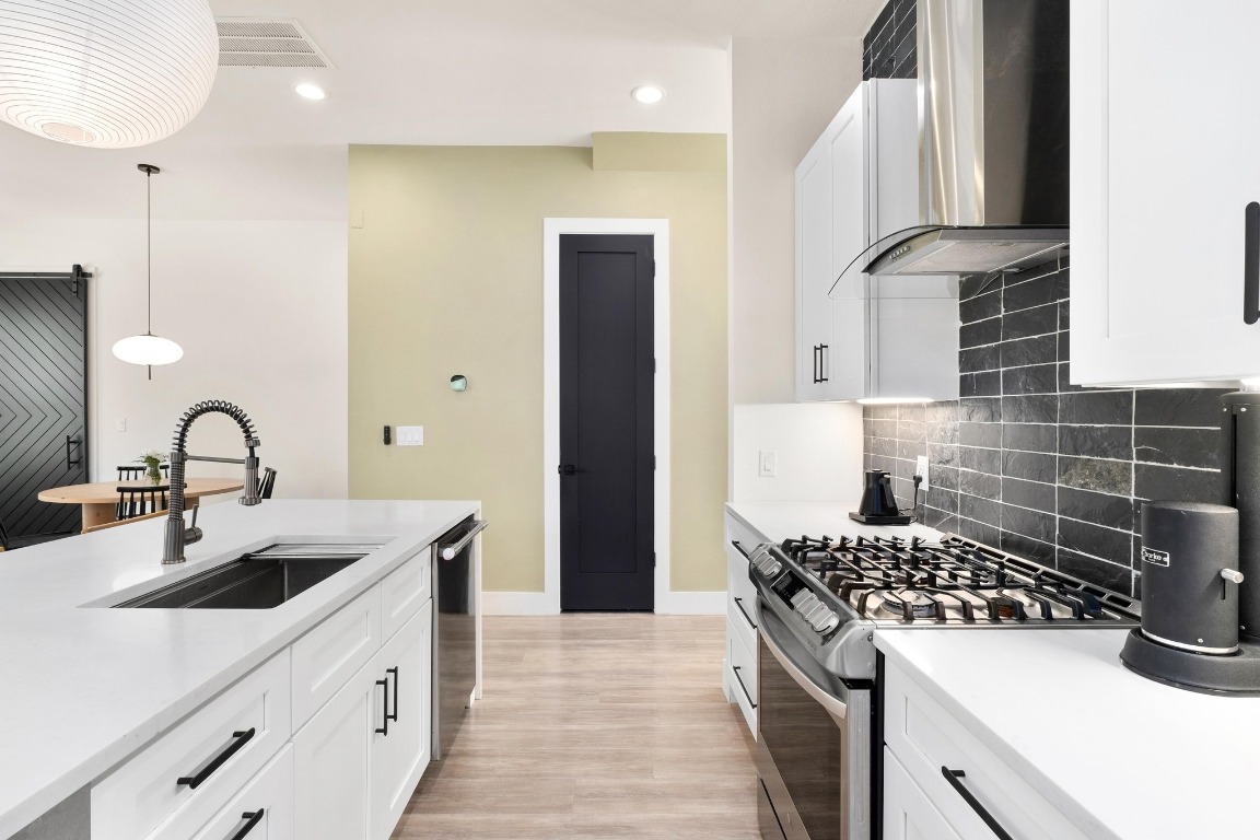 3302 Thompson Street, Unit 1 Austin, TX 78702 - Photo 10 of 32