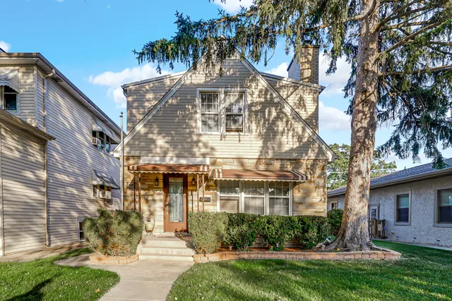 $2,800 | 8709 Callie Avenue, Morton Grove, IL 60053