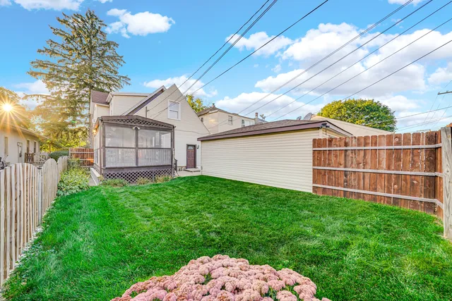 $2,800 | 8709 Callie Avenue, Morton Grove, IL 60053