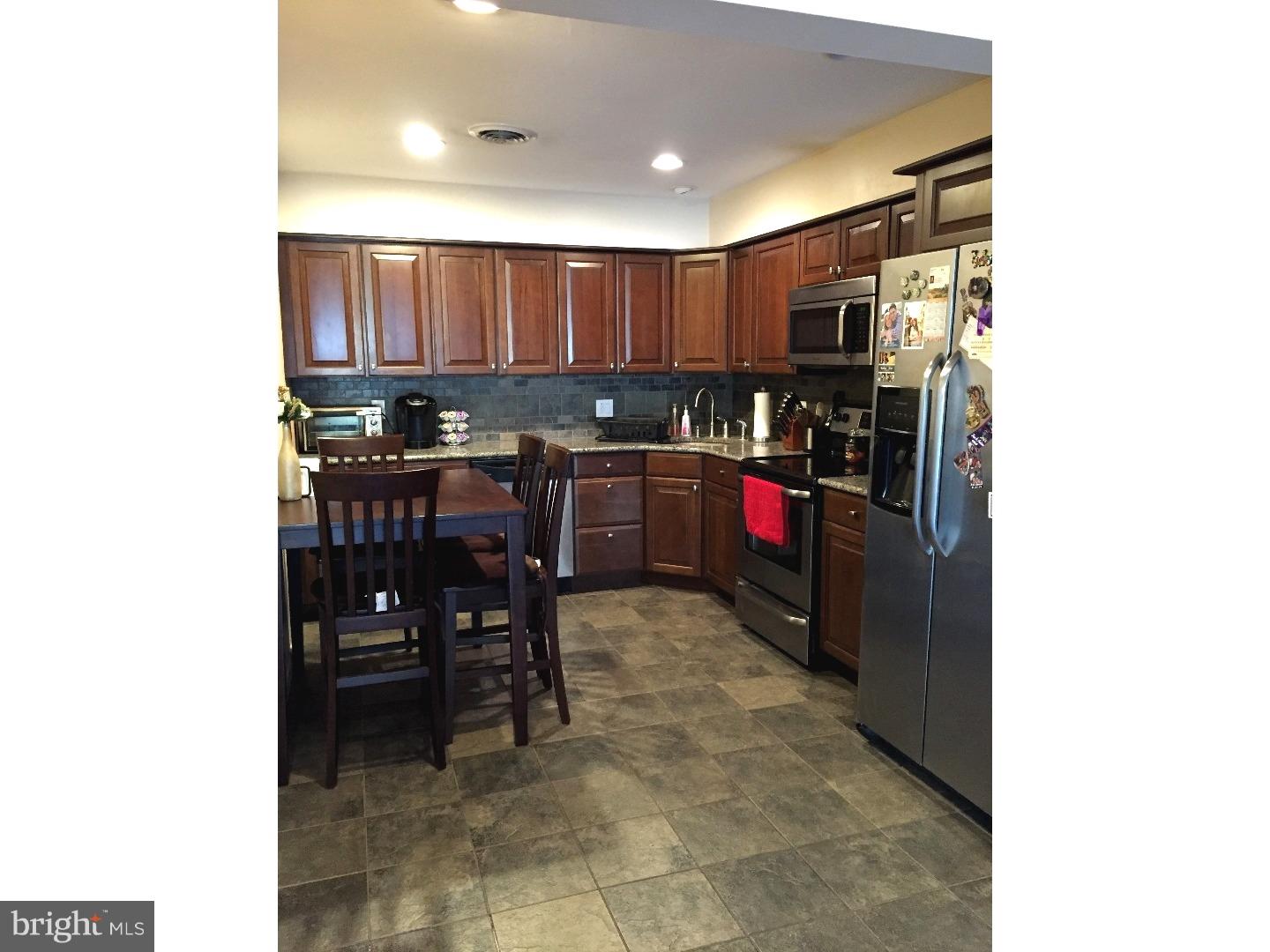 536 Whetstone Road Horsham, PA 19044 - Photo 8 of 18 Kitchen