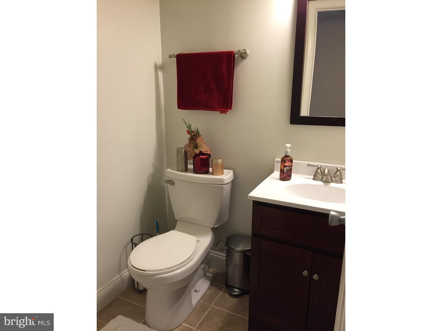 536 Whetstone Road Horsham, PA 19044 - Photo 9 of 18 Half Bath