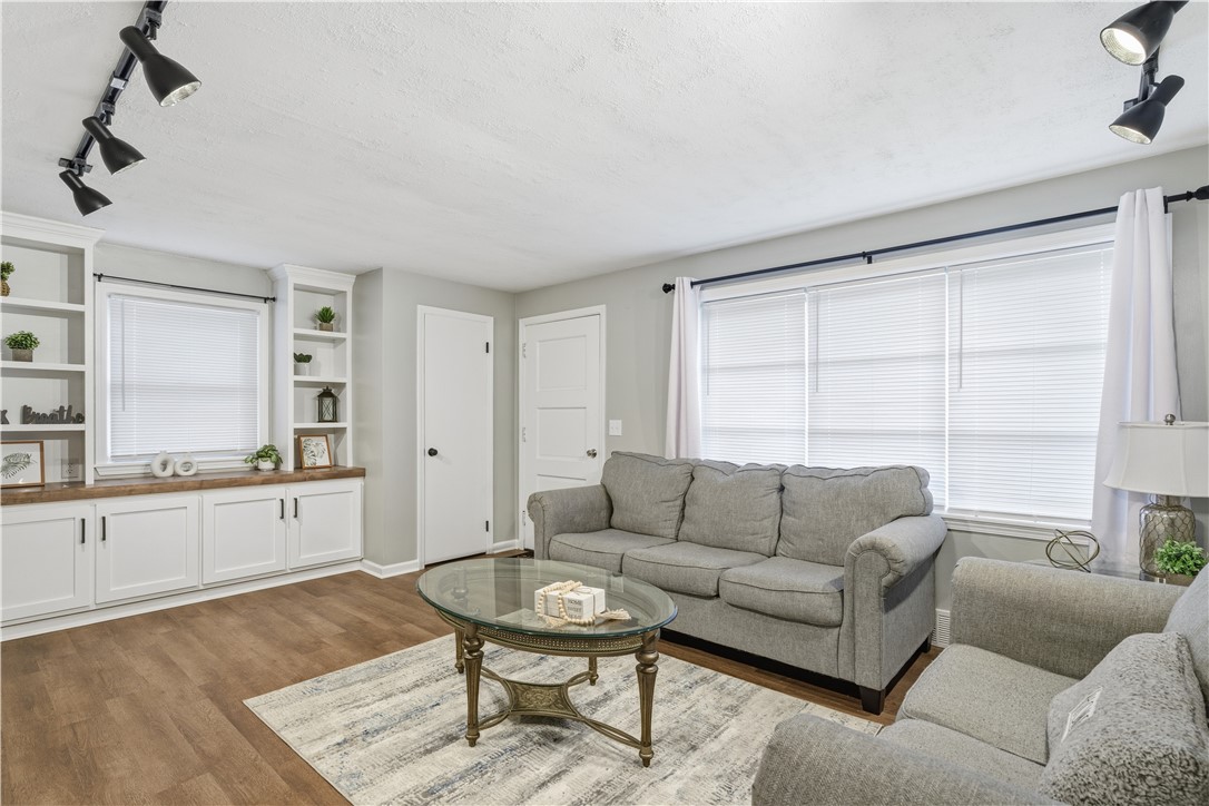 510 Klem Road Webster, NY 14580 - Photo 9 of 23