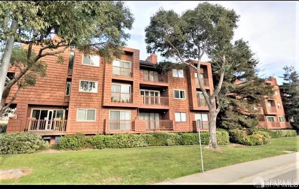 $1,450 | 930 Mission Road, Unit 38, South San Francisco, CA 94080