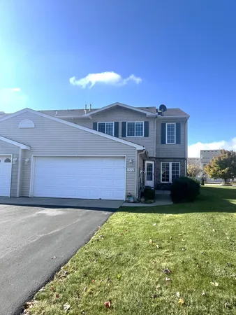 $2,300 | 1572 Peitz Avenue, Waconia, MN 55387