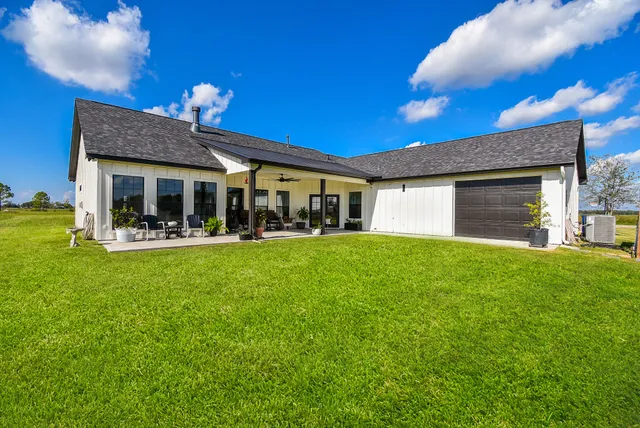 $765,000 | 15007 Barak Road, Guy, TX 77444