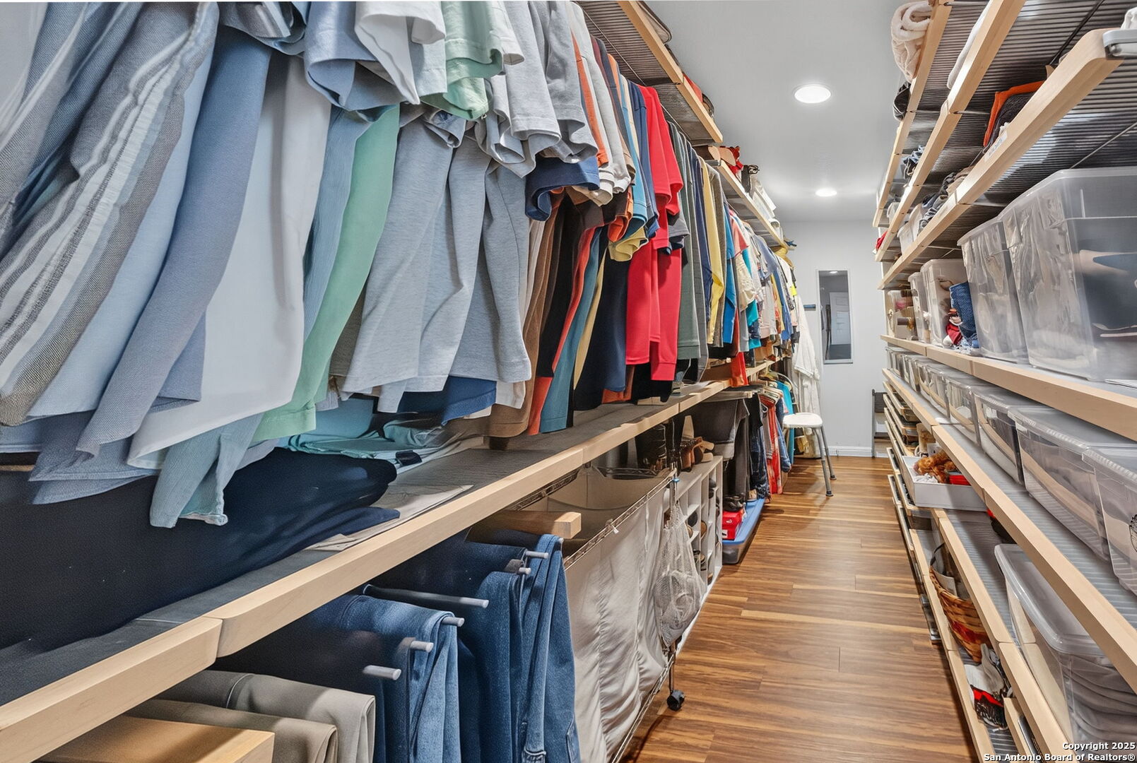 175 Forest Oaks Lane Lakehills, TX 78063 - Photo 20 of 36 a view of a walk in closet