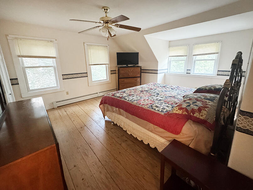 28 Baker Street Clinton, ME 04927 - Photo 20 of 29 PRIMARY BEDROOM