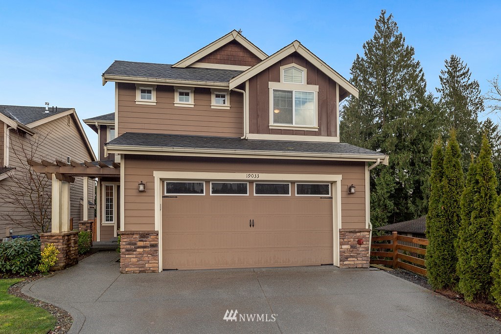 19033 4th Drive Southeast Bothell, WA 98012 - Photo 2 of 30 Gallery Image 2
